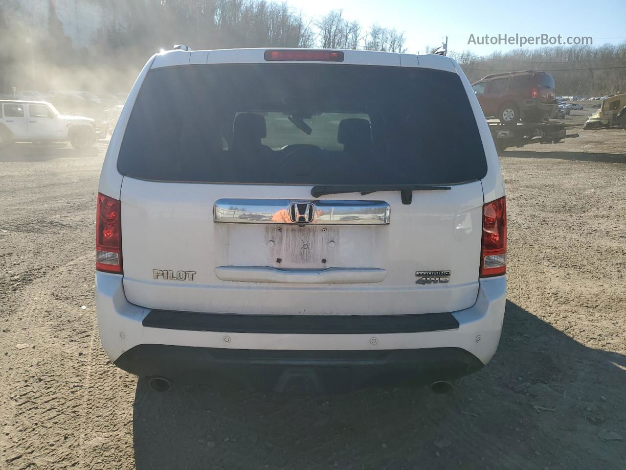 2013 Honda Pilot Touring White vin: 5FNYF4H95DB023163