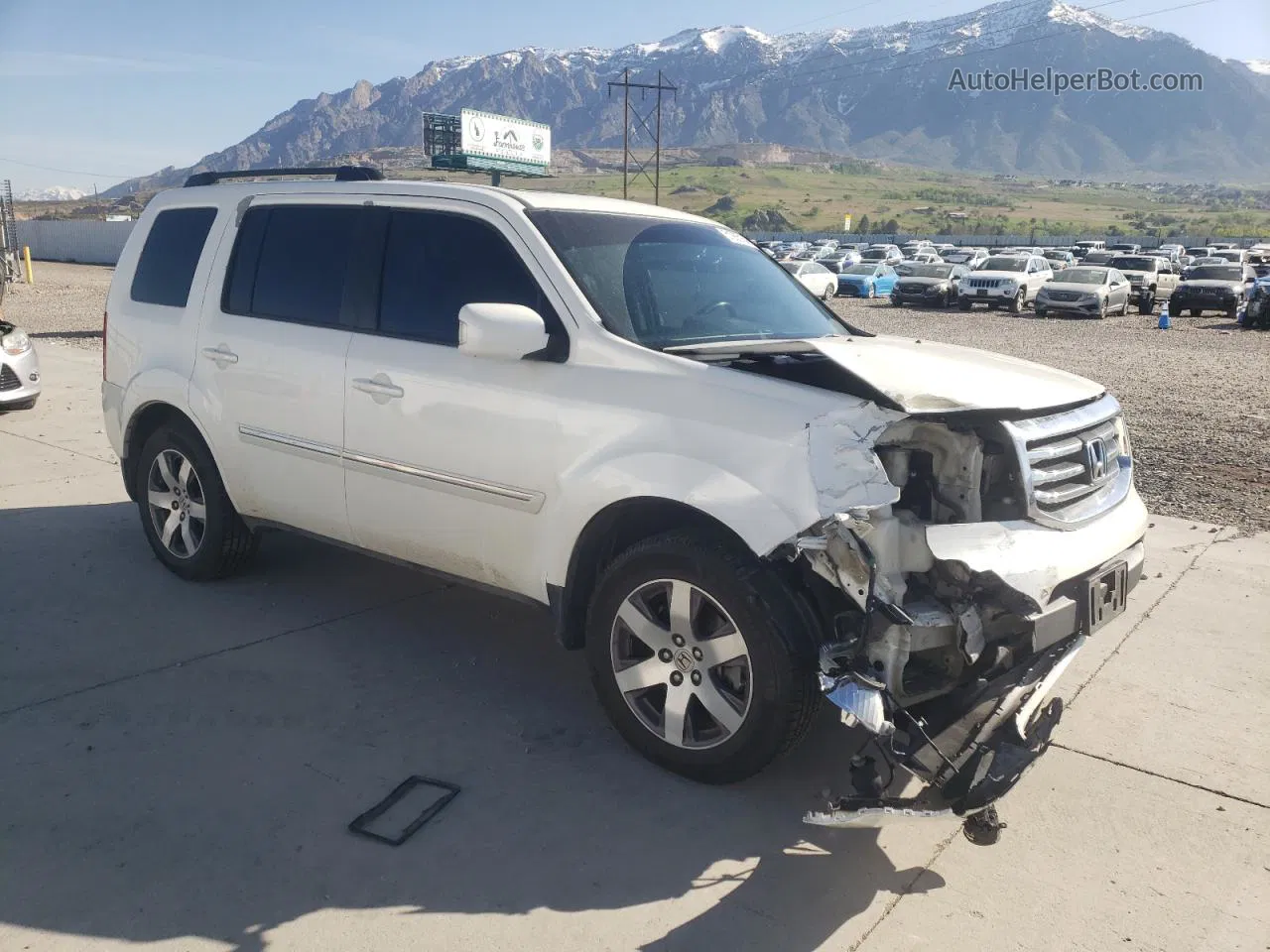 2013 Honda Pilot Touring White vin: 5FNYF4H97DB051563