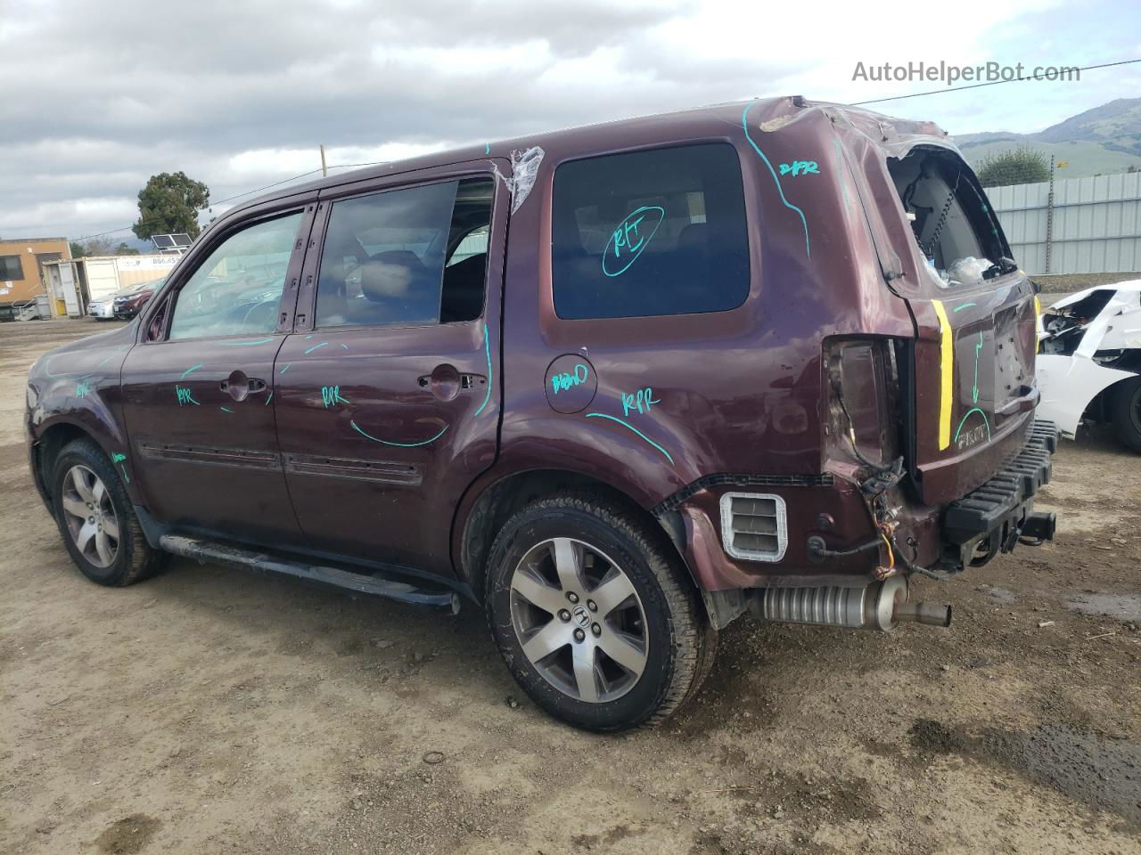 2013 Honda Pilot Touring Burgundy vin: 5FNYF4H98DB069859