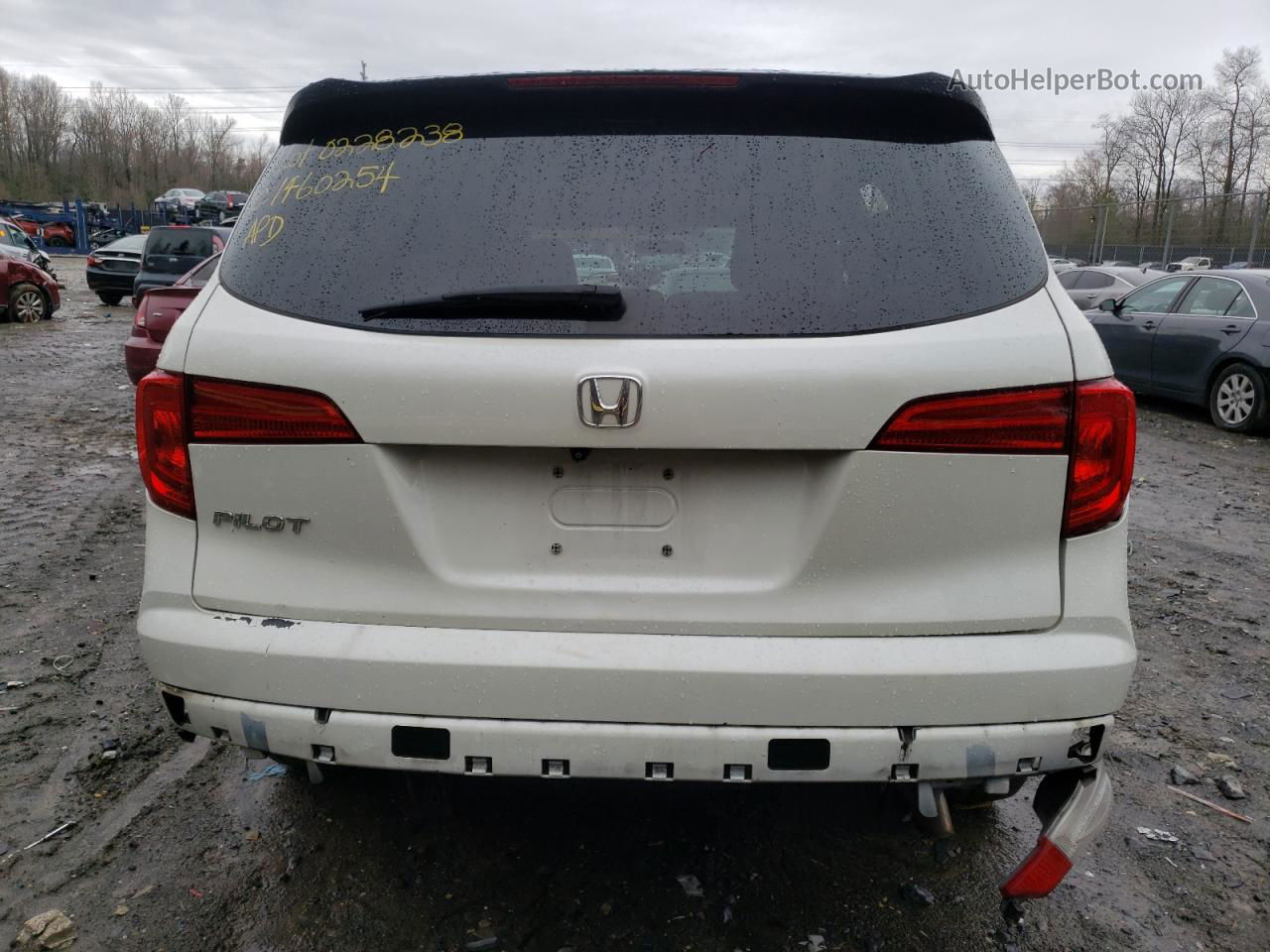 2016 Honda Pilot Lx White vin: 5FNYF5H11GB024251