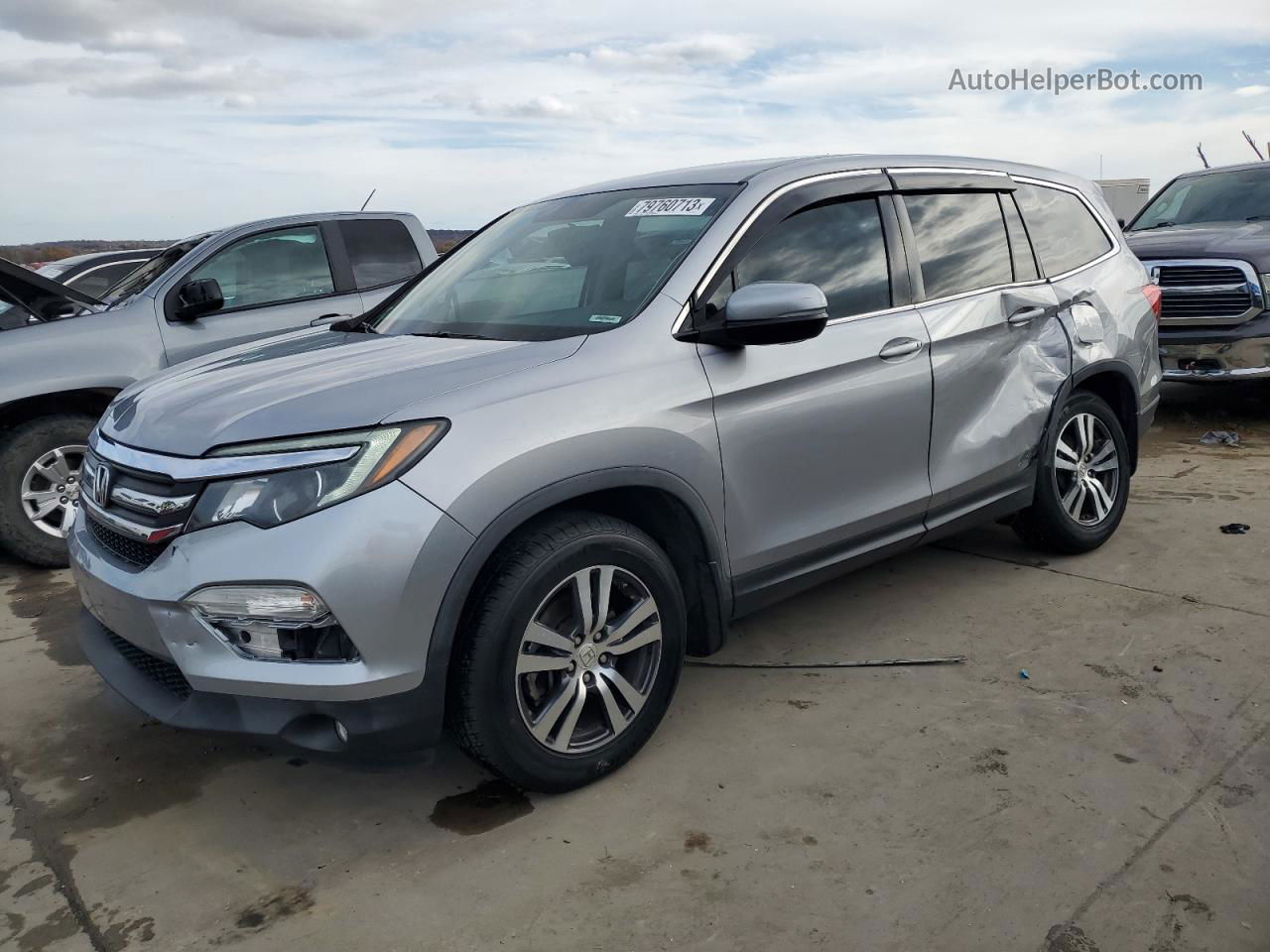 2017 Honda Pilot Ex Серебряный vin: 5FNYF5H39HB020497