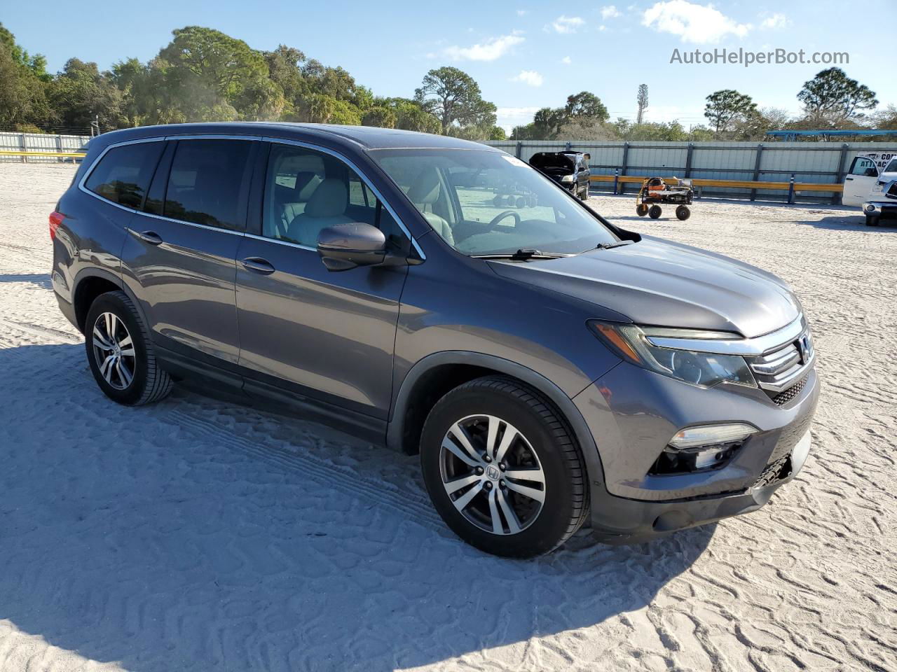 2017 Honda Pilot Exl Gray vin: 5FNYF5H56HB027313