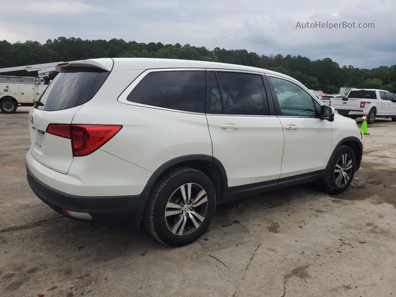 2017 Honda Pilot Exln White vin: 5FNYF5H73HB042465