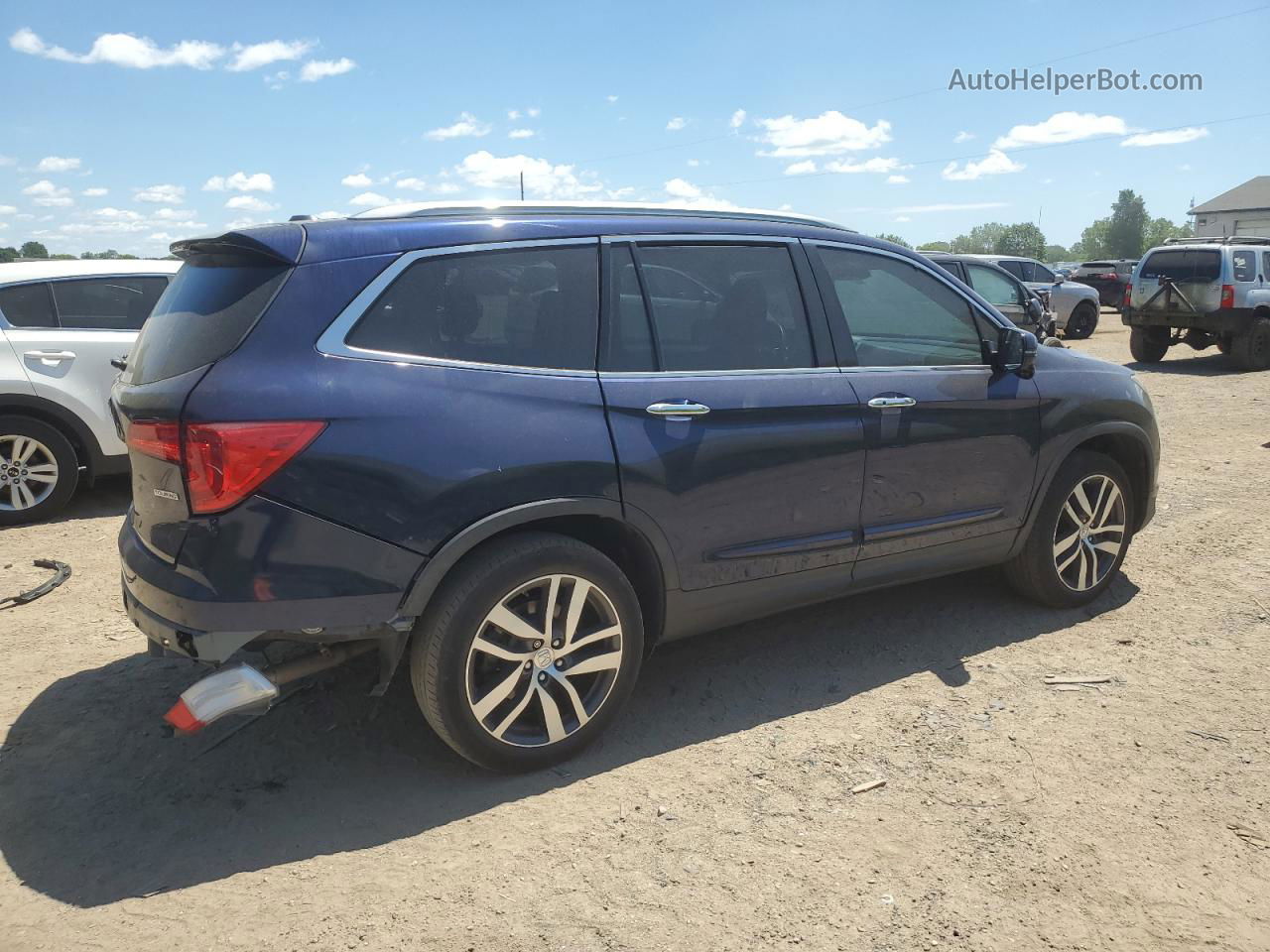 2017 Honda Pilot Touring Blue vin: 5FNYF5H94HB030410