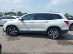 2017 Honda Pilot Touring Белый vin: 5FNYF5H97HB036489