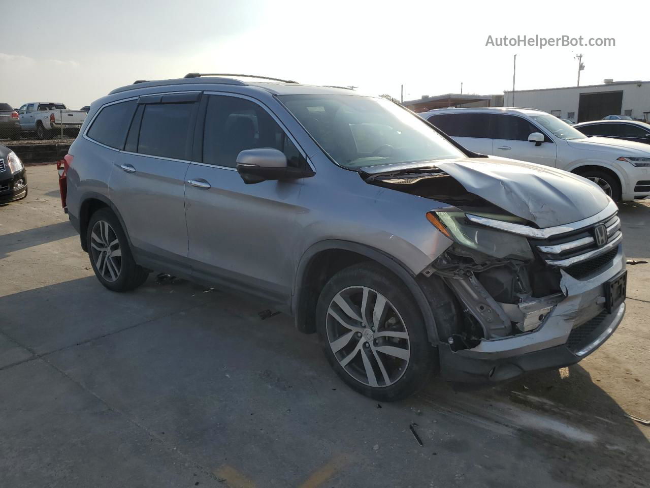 2016 Honda Pilot Touring Silver vin: 5FNYF5H98GB006366