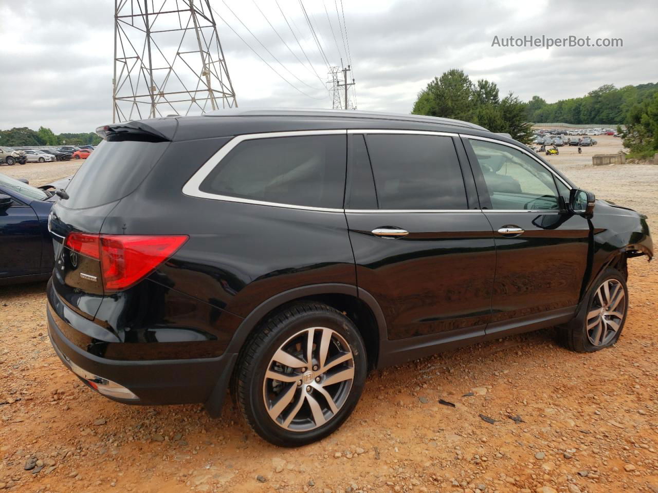 2017 Honda Pilot Touring Black vin: 5FNYF5H98HB007521