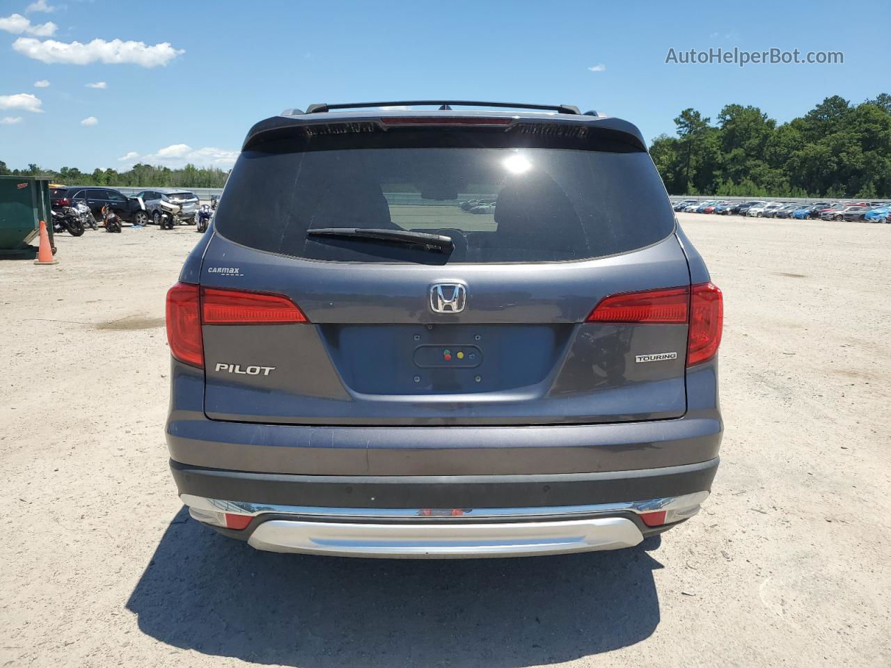 2017 Honda Pilot Touring Gray vin: 5FNYF5H98HB011570