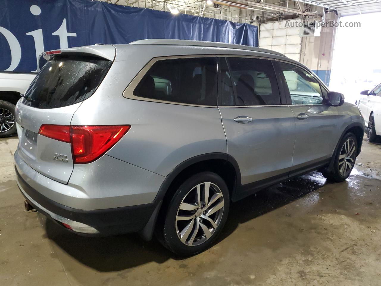 2016 Honda Pilot Elite Серебряный vin: 5FNYF6H00GB049722