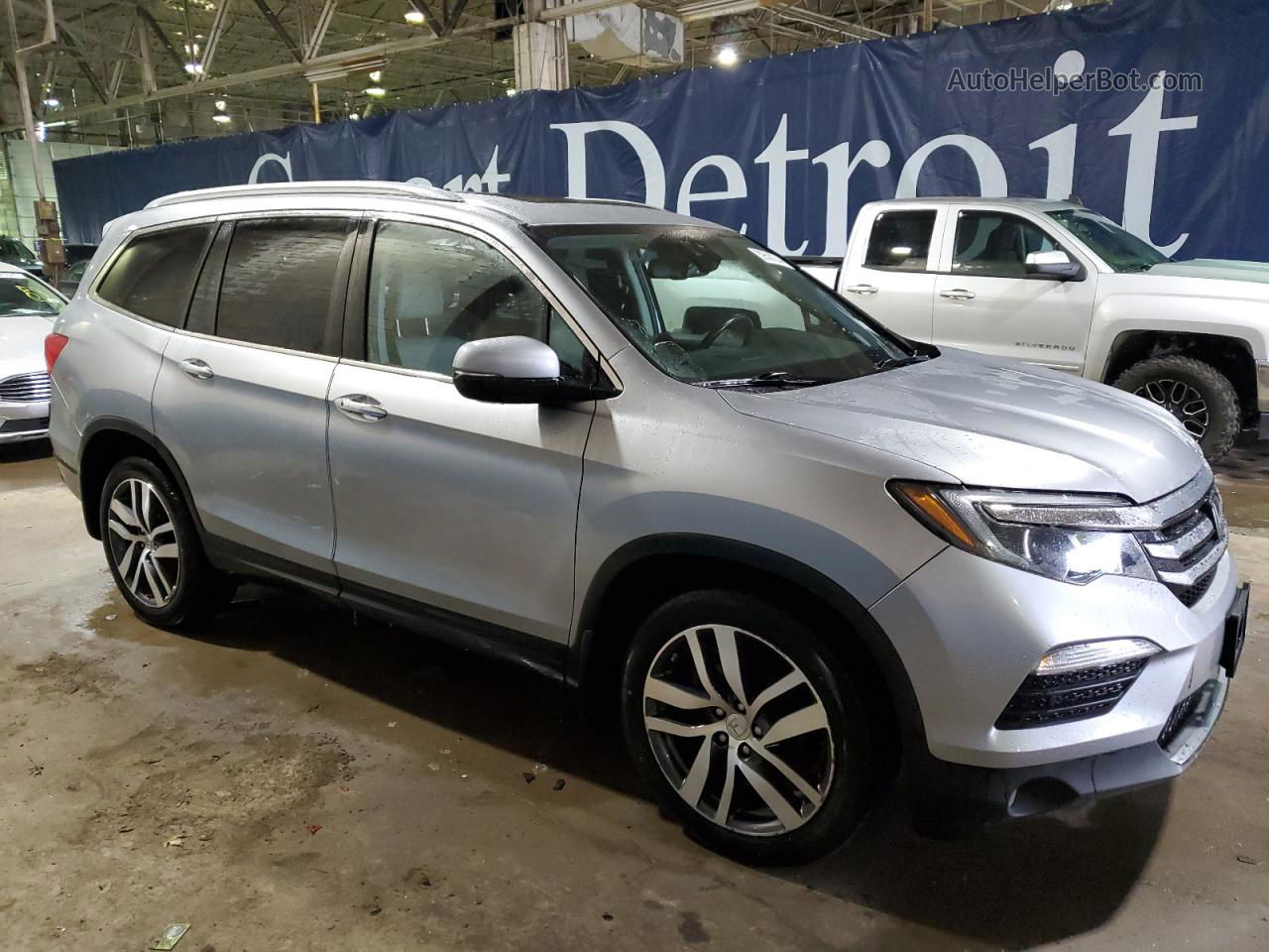 2016 Honda Pilot Elite Серебряный vin: 5FNYF6H00GB049722