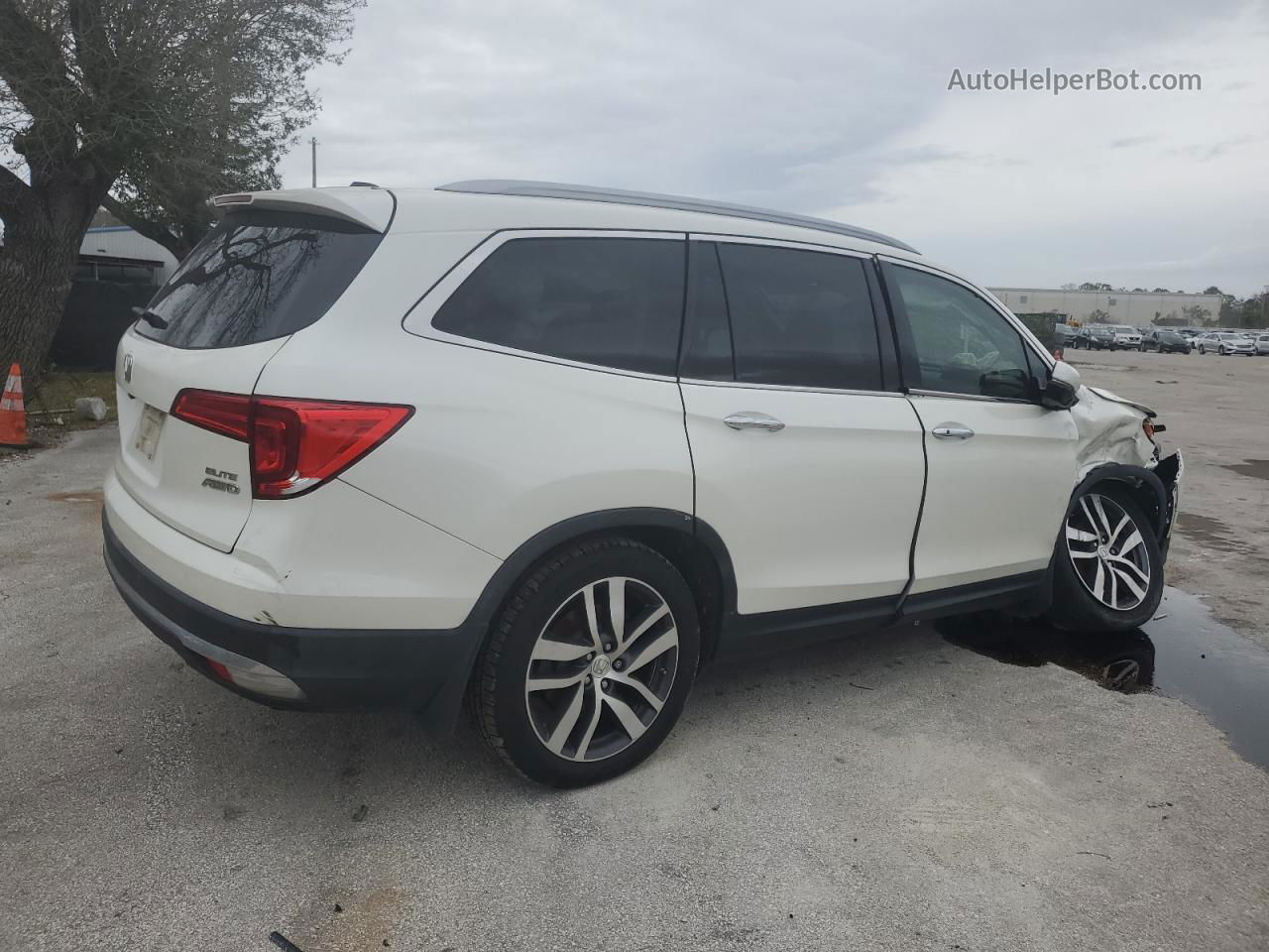 2017 Honda Pilot Elite White vin: 5FNYF6H01HB052050