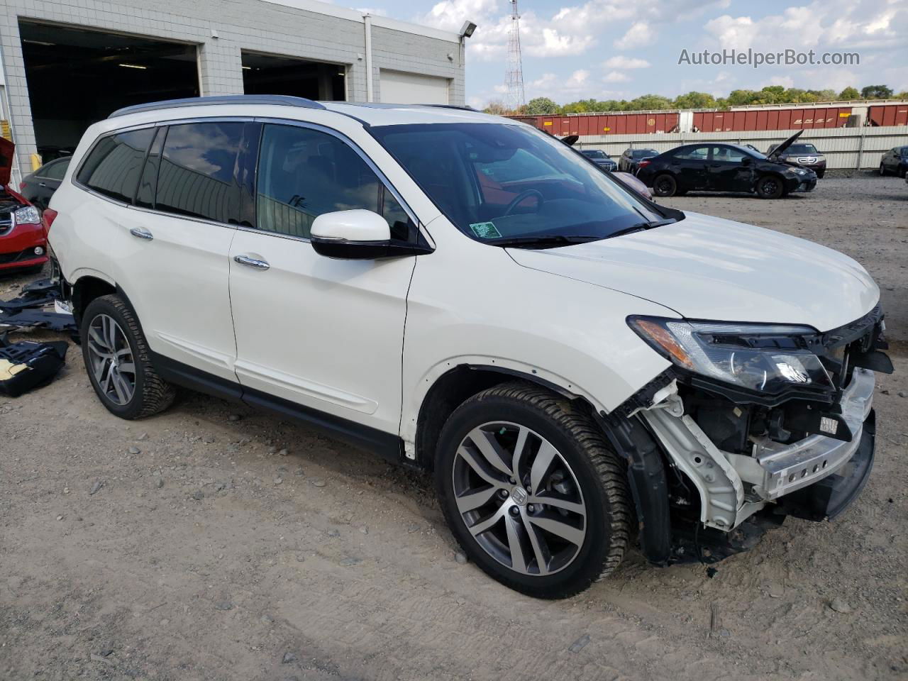 2017 Honda Pilot Elite White vin: 5FNYF6H01HB090846