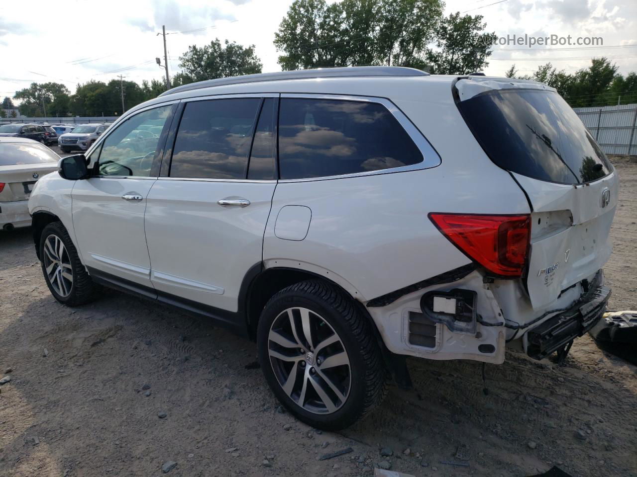 2017 Honda Pilot Elite White vin: 5FNYF6H01HB090846