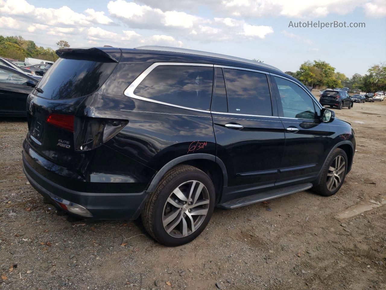 2017 Honda Pilot Elite Черный vin: 5FNYF6H07HB055311