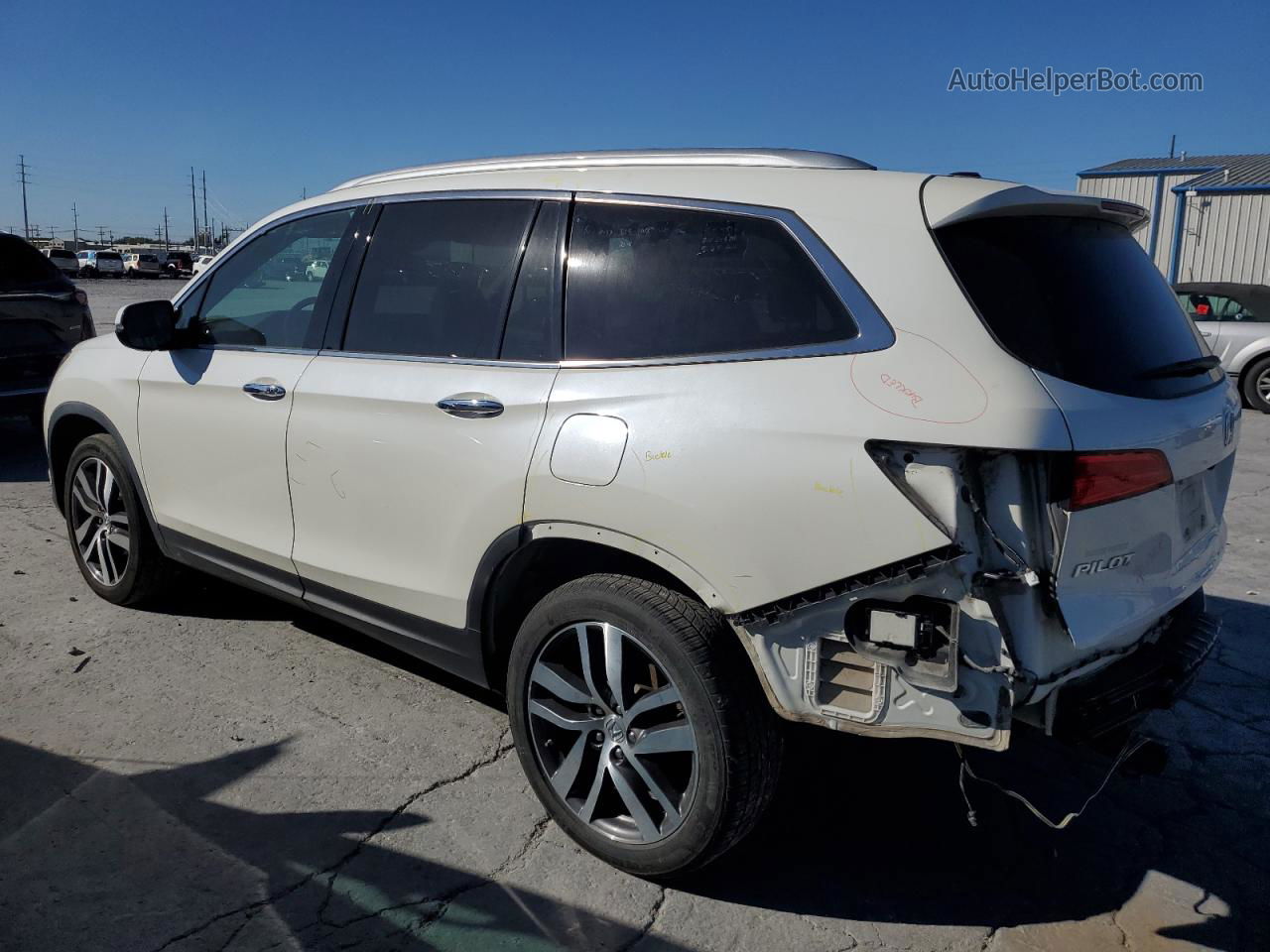 2017 Honda Pilot Elite White vin: 5FNYF6H08HB098846