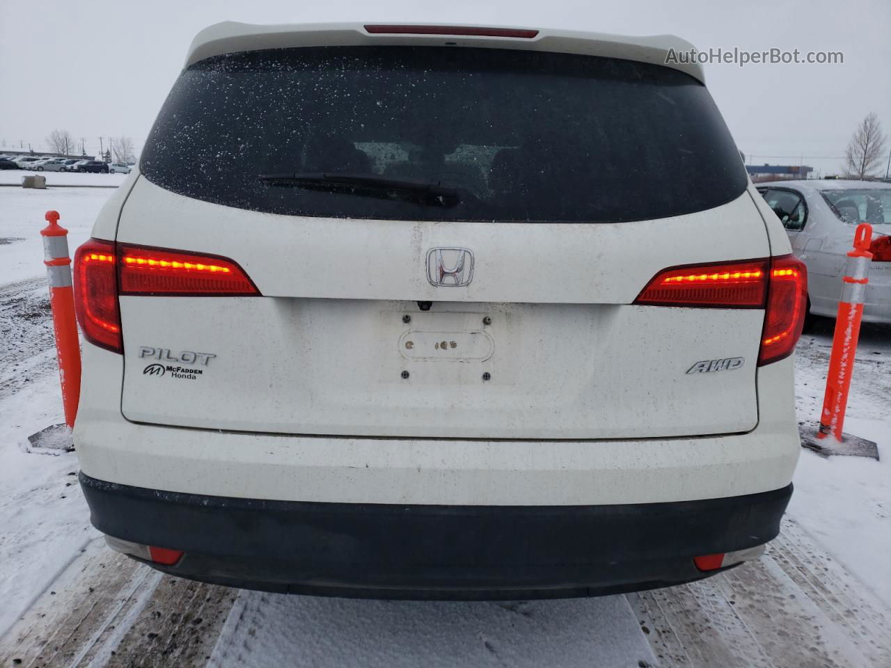 2017 Honda Pilot Ex White vin: 5FNYF6H37HB504402