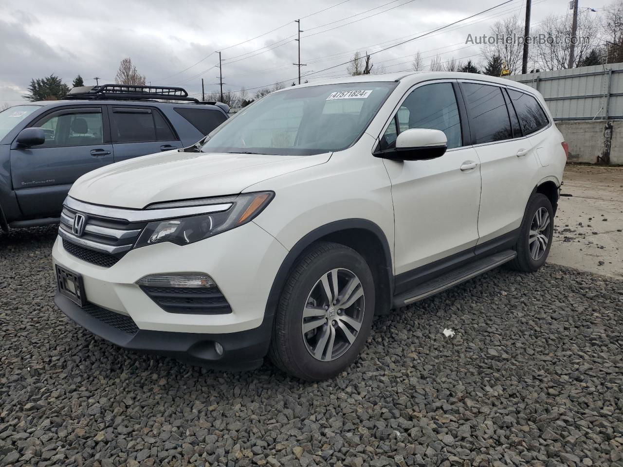 2016 Honda Pilot Exln White vin: 5FNYF6H76GB065212