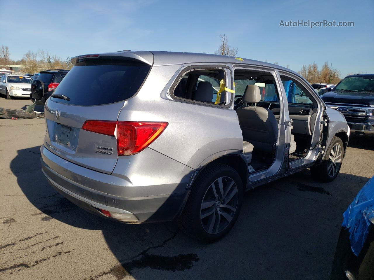 2016 Honda Pilot Touring Silver vin: 5FNYF6H90GB064980