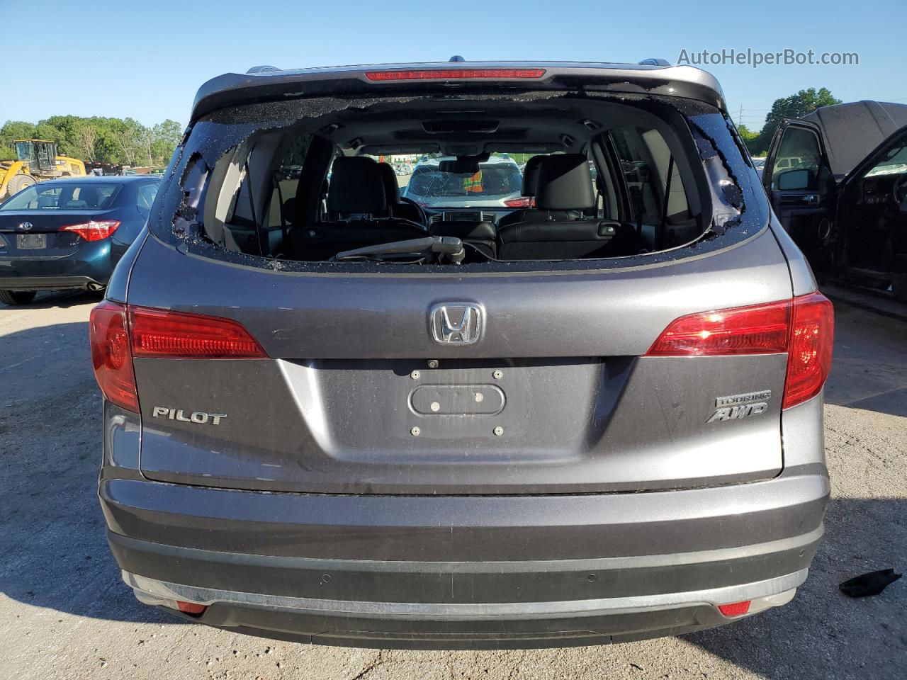 2017 Honda Pilot Touring Gray vin: 5FNYF6H90HB067850