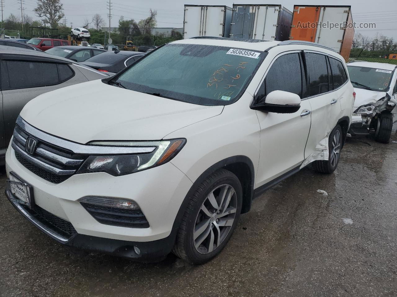 2016 Honda Pilot Touring White vin: 5FNYF6H91GB034175