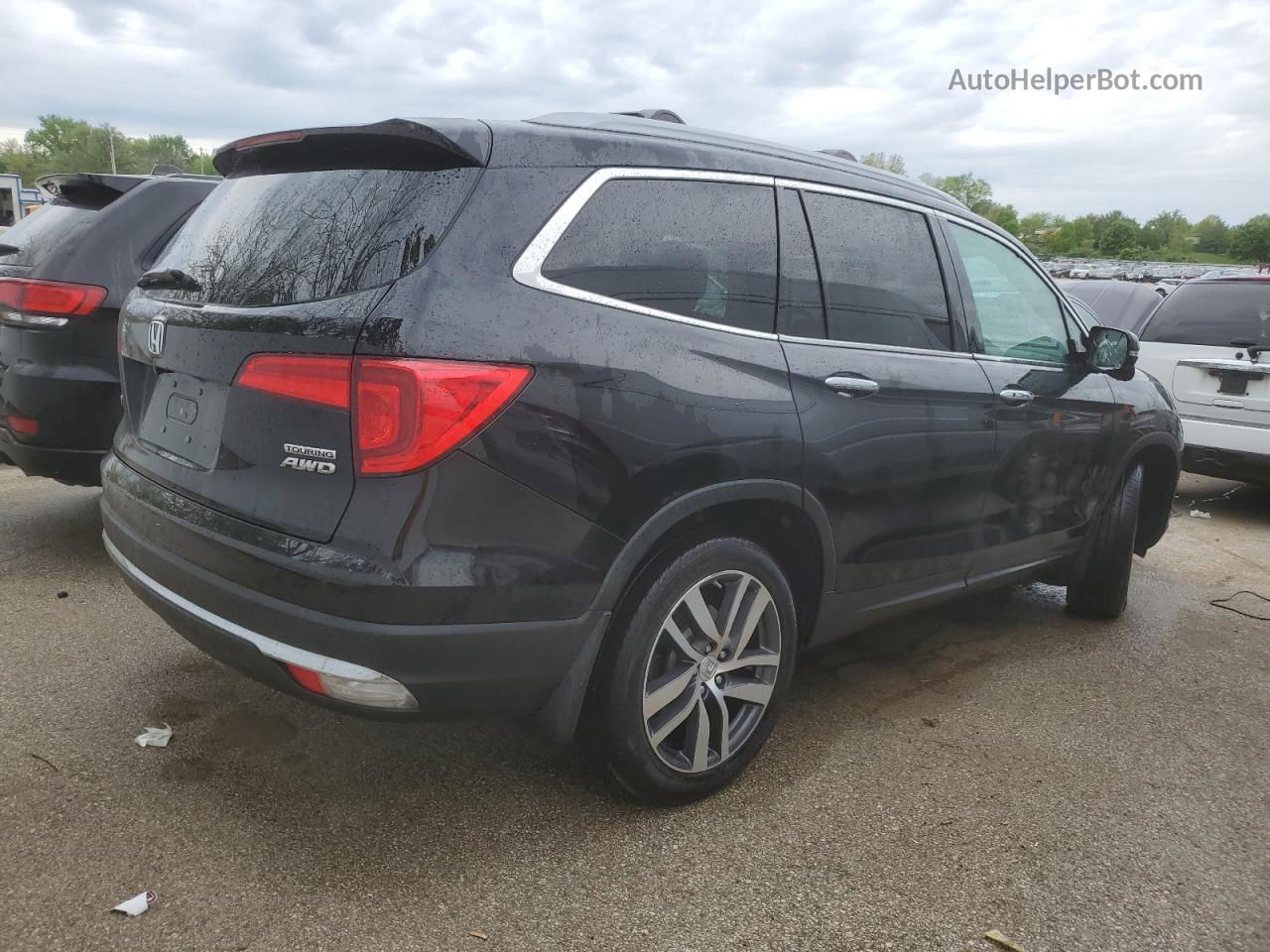 2016 Honda Pilot Touring Black vin: 5FNYF6H91GB076409