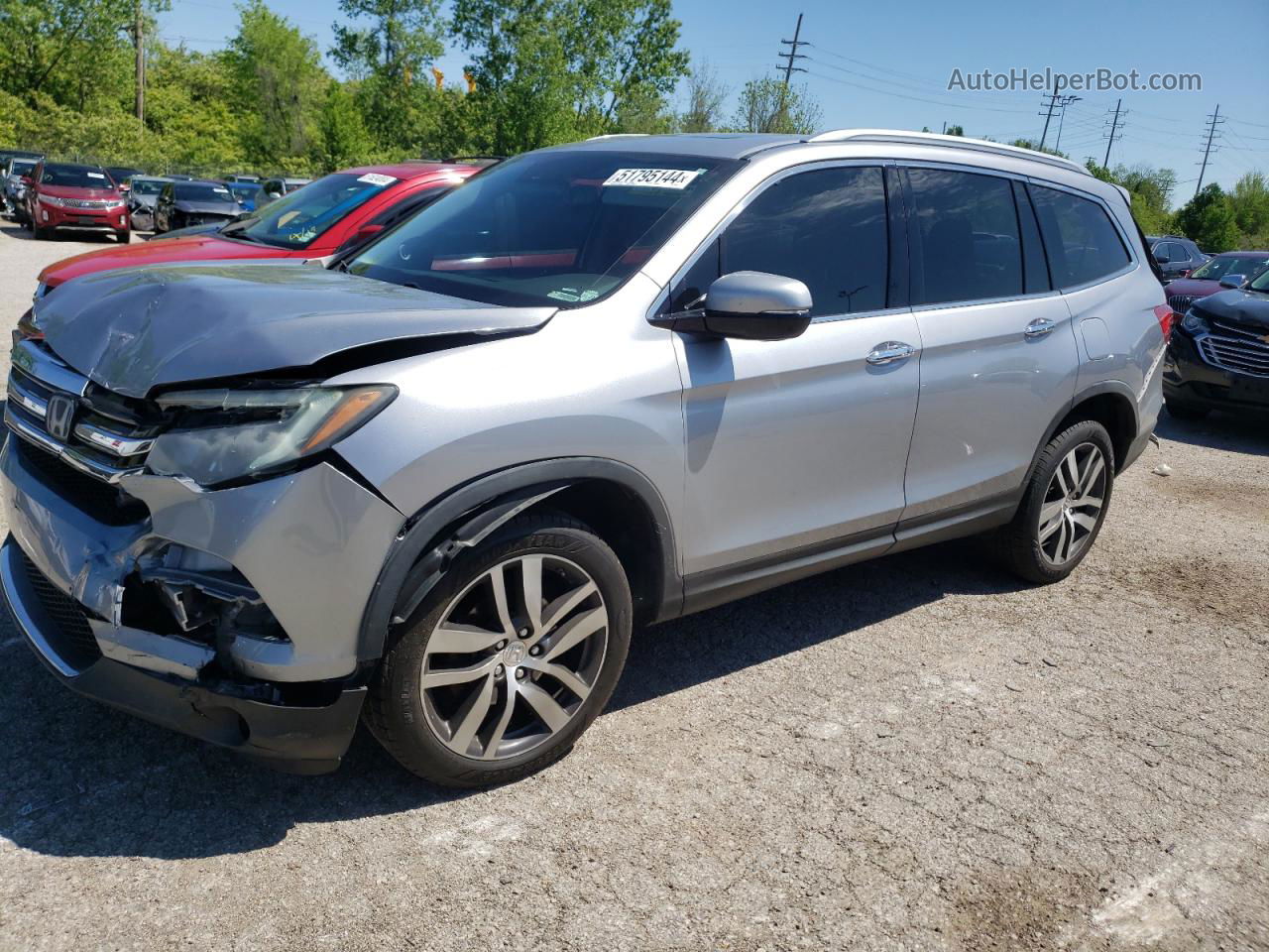 2017 Honda Pilot Touring Silver vin: 5FNYF6H91HB006359