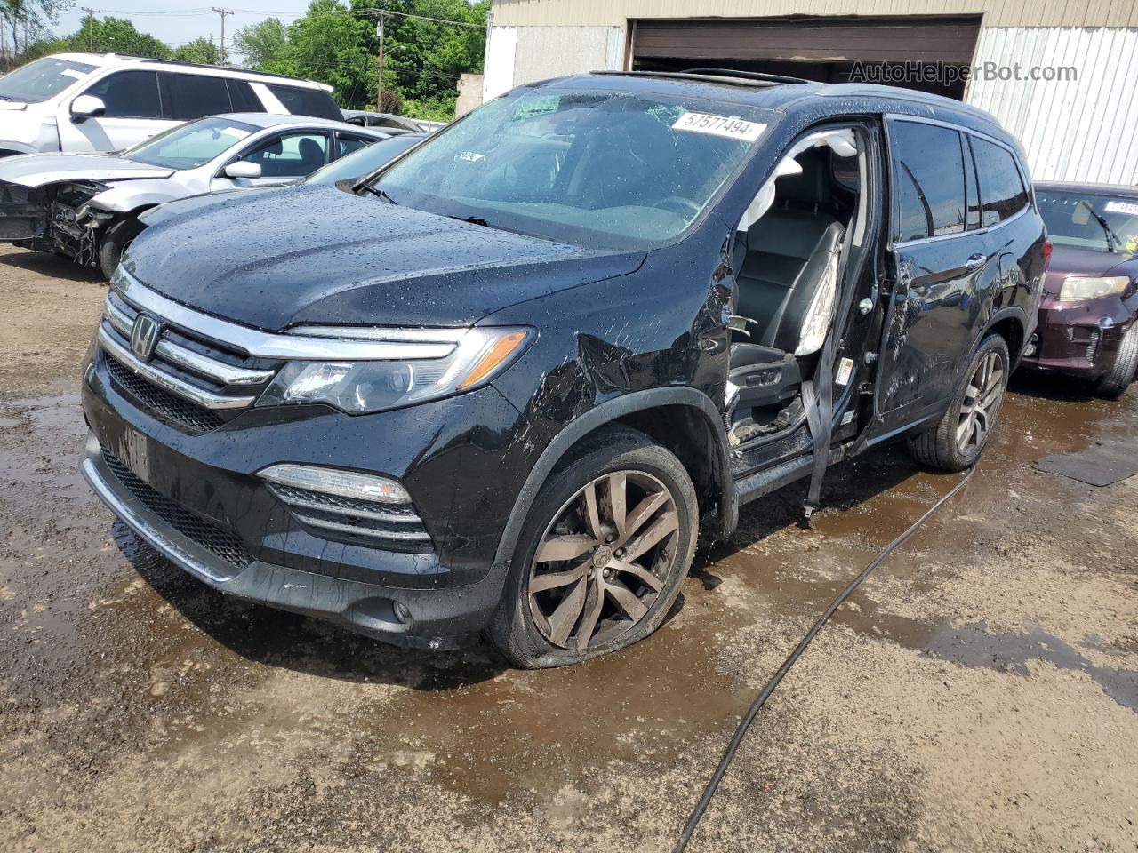 2017 Honda Pilot Touring Черный vin: 5FNYF6H92HB086660