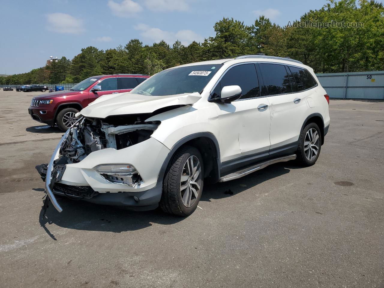 2016 Honda Pilot Touring White vin: 5FNYF6H93GB025834