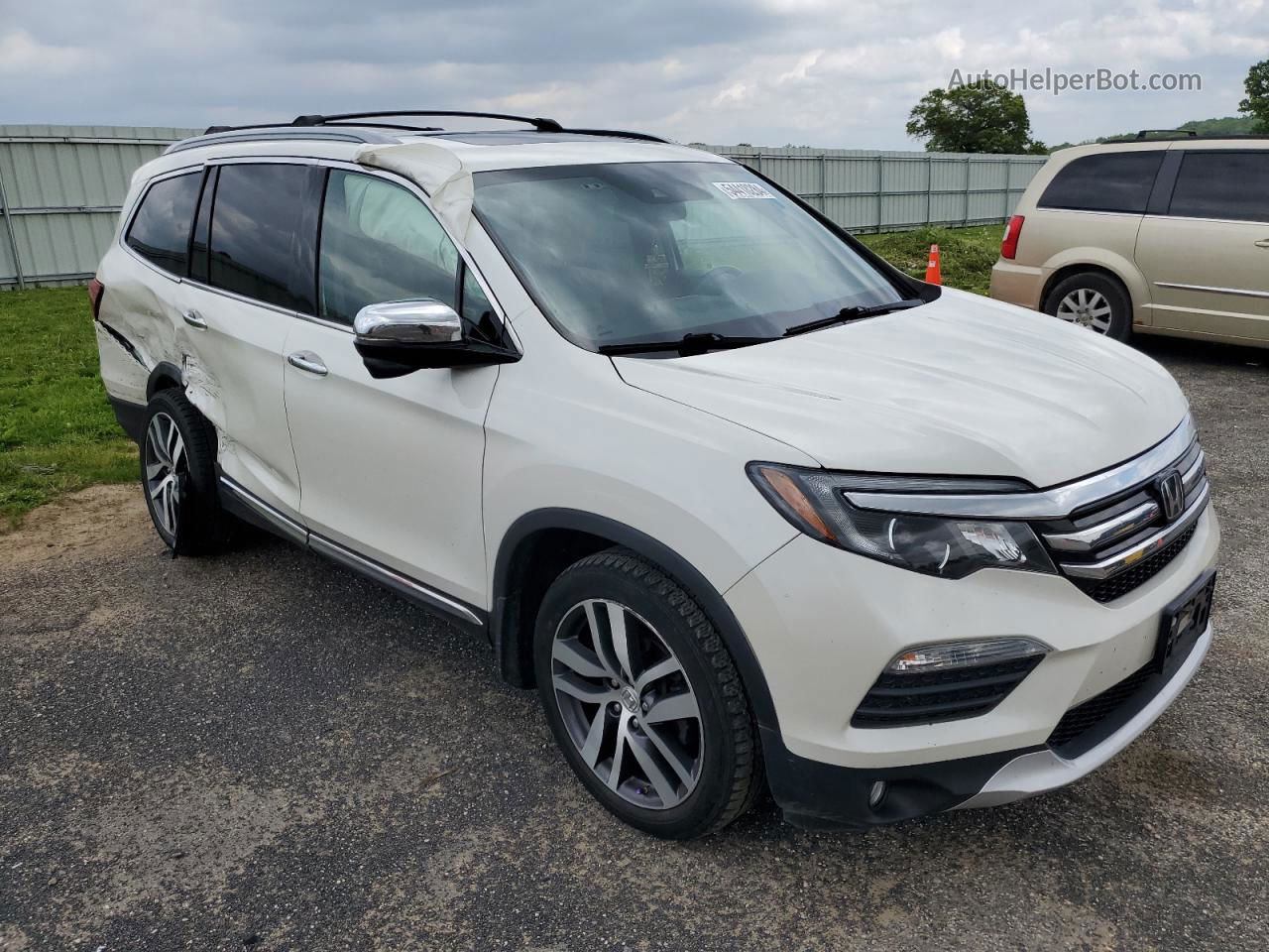 2016 Honda Pilot Touring Белый vin: 5FNYF6H94GB109970