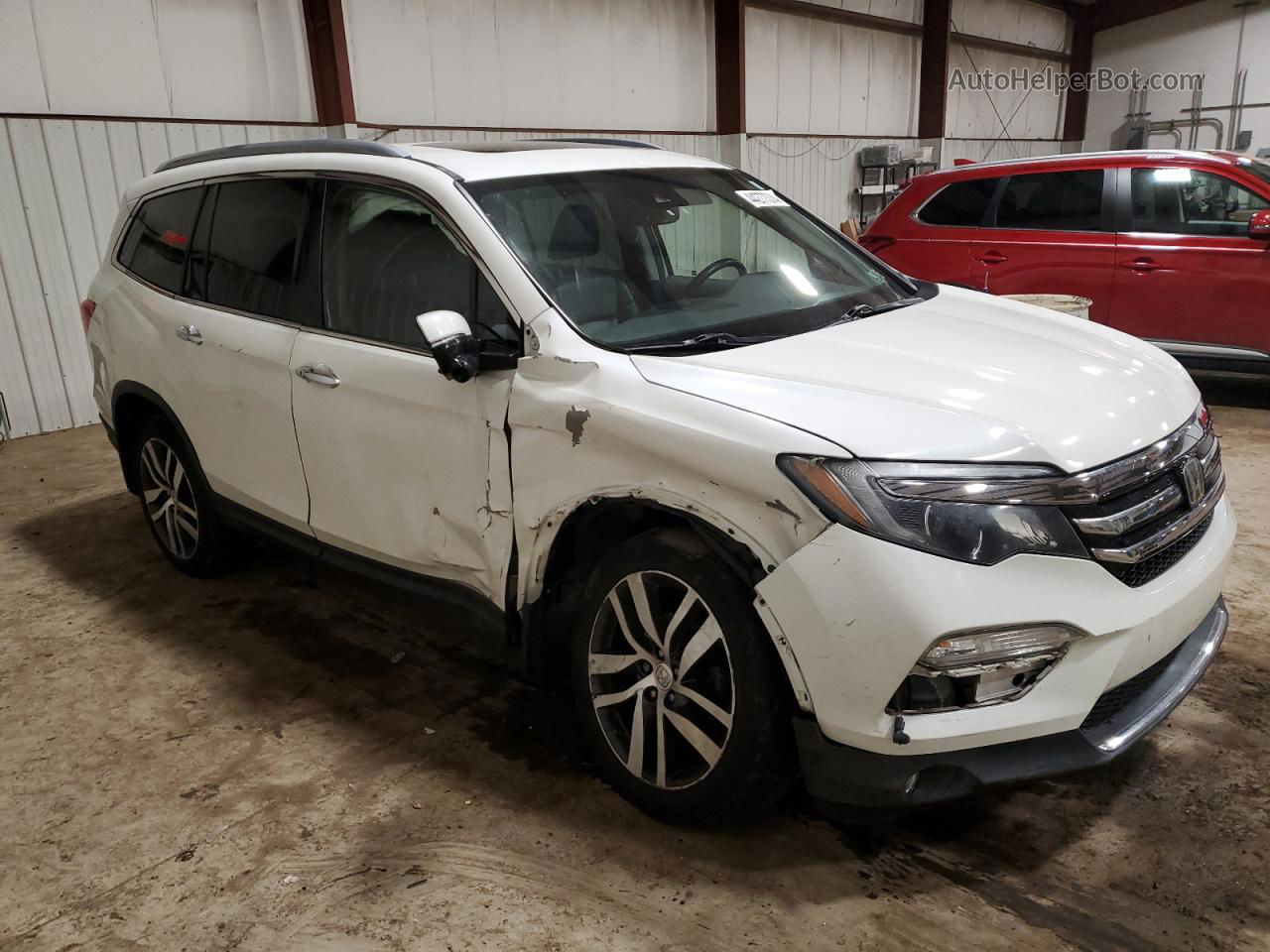 2017 Honda Pilot Touring White vin: 5FNYF6H94HB014360