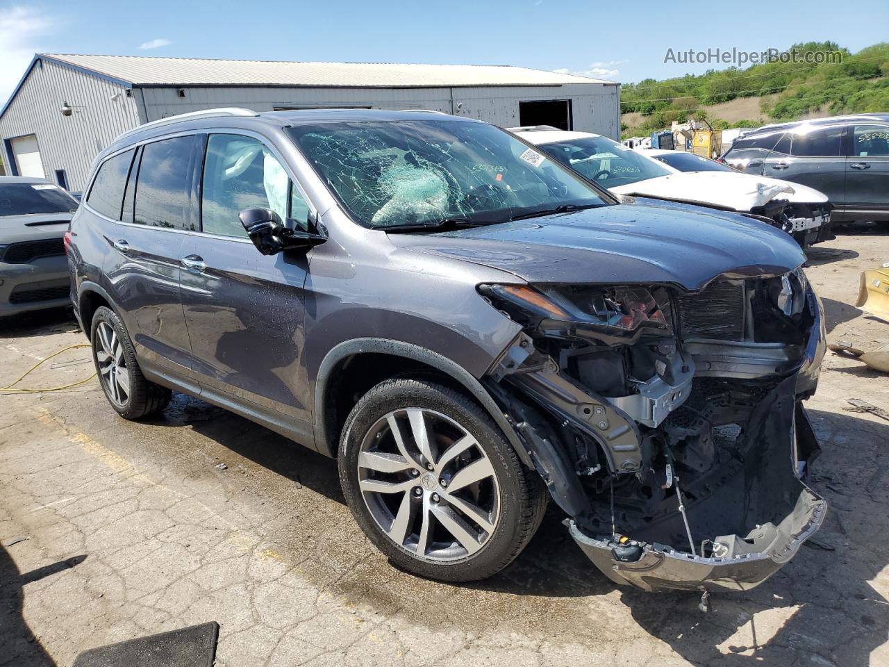 2016 Honda Pilot Touring Gray vin: 5FNYF6H96GB016495