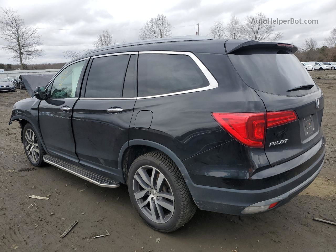 2017 Honda Pilot Touring Черный vin: 5FNYF6H97HB060104