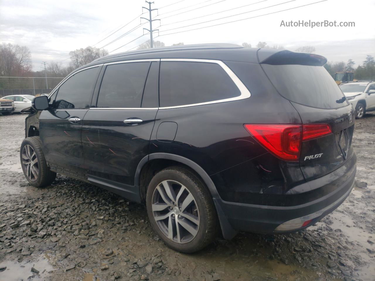 2017 Honda Pilot Touring Black vin: 5FNYF6H98HB011493