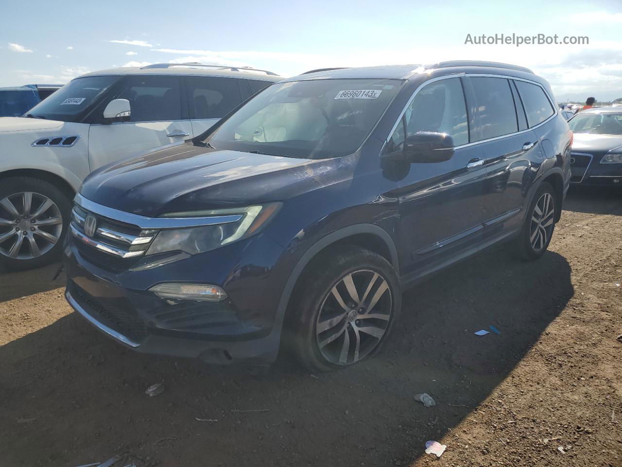 2017 Honda Pilot Touring Синий vin: 5FNYF6H98HB050990