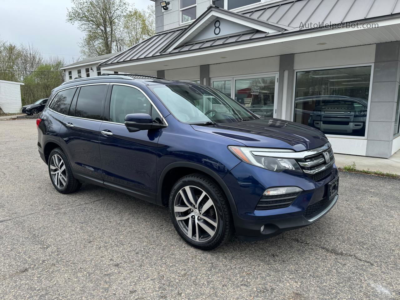 2017 Honda Pilot Touring Синий vin: 5FNYF6H99HB102465