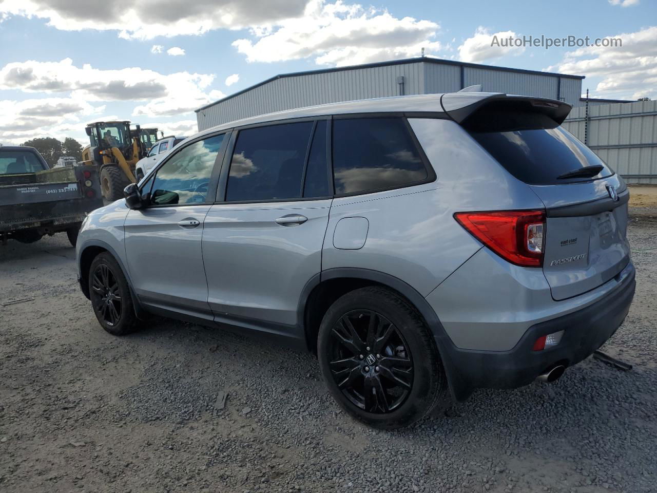 2019 Honda Passport Sport Silver vin: 5FNYF7H20KB011892