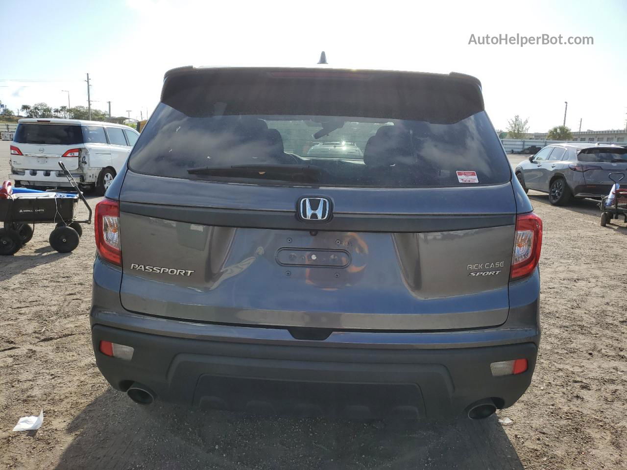 2019 Honda Passport Sport Gray vin: 5FNYF7H23KB007657