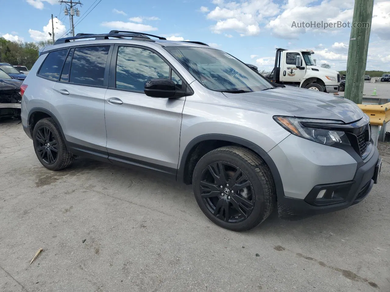 2019 Honda Passport Sport Серебряный vin: 5FNYF7H29KB005282