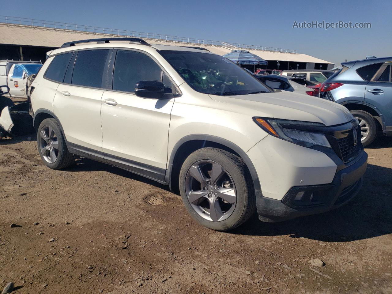 2019 Honda Passport Touring White vin: 5FNYF7H97KB004886