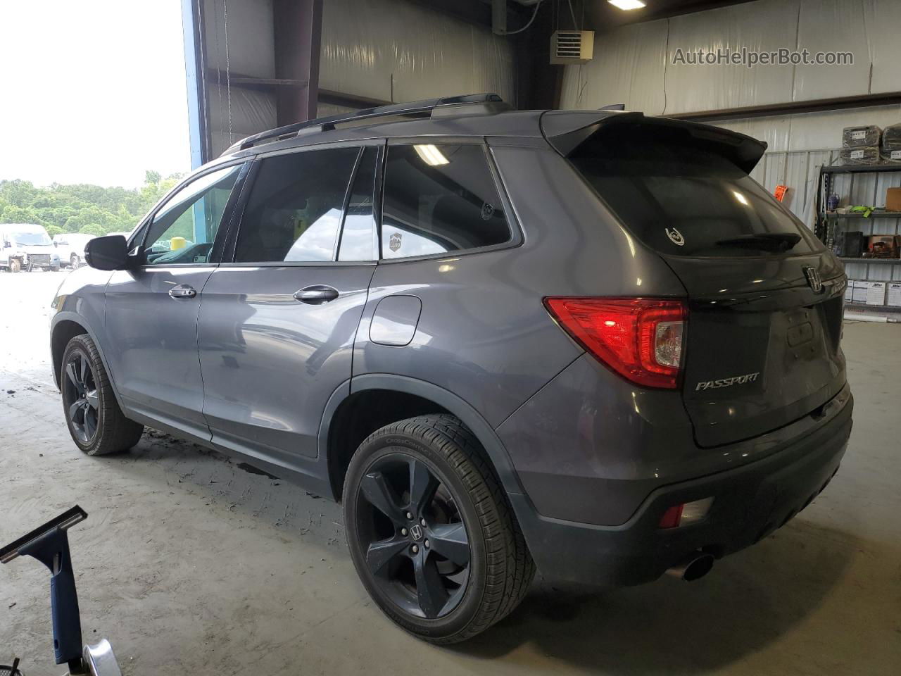 2019 Honda Passport Elite Charcoal vin: 5FNYF8H00KB001559