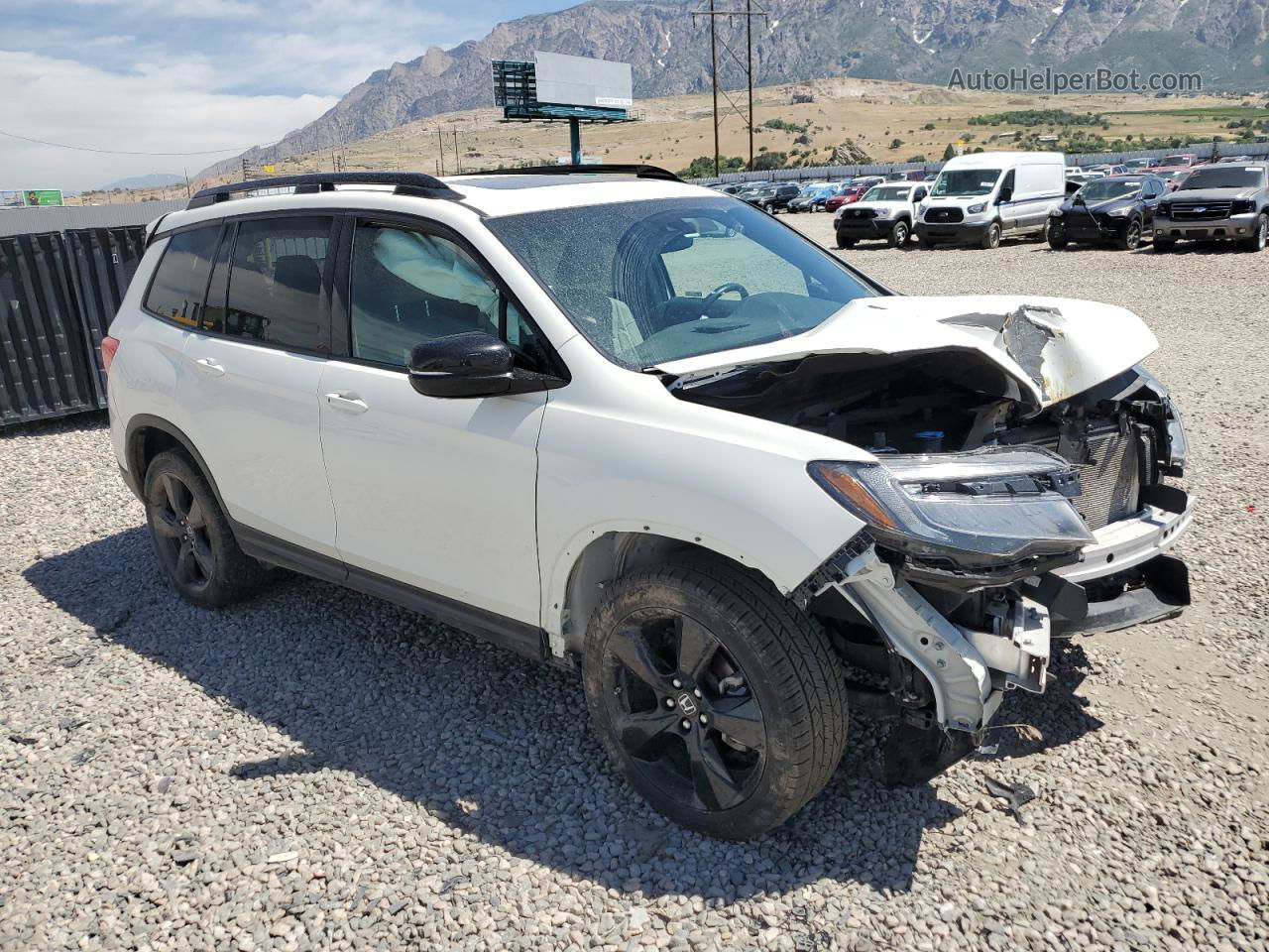 2019 Honda Passport Elite White vin: 5FNYF8H00KB009175