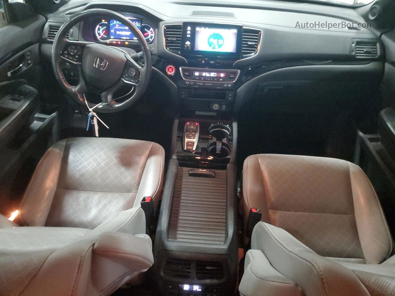 2019 Honda Passport Elite White vin: 5FNYF8H07KB000747