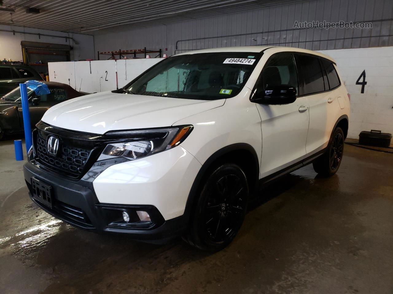 2019 Honda Passport Sport White vin: 5FNYF8H21KB010904