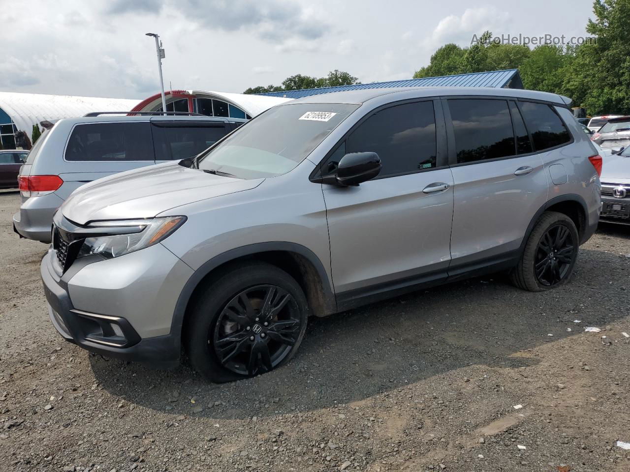 2019 Honda Passport Sport Silver vin: 5FNYF8H24KB004076