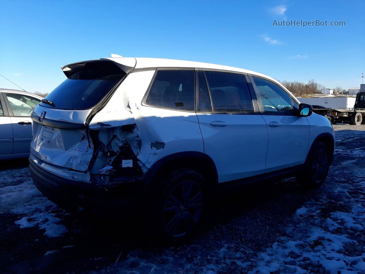 2019 Honda Passport Exl White vin: 5FNYF8H56KB024260