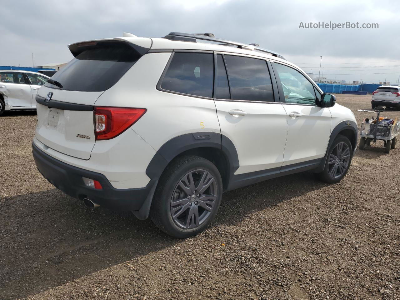 2019 Honda Passport Exl White vin: 5FNYF8H57KB008939