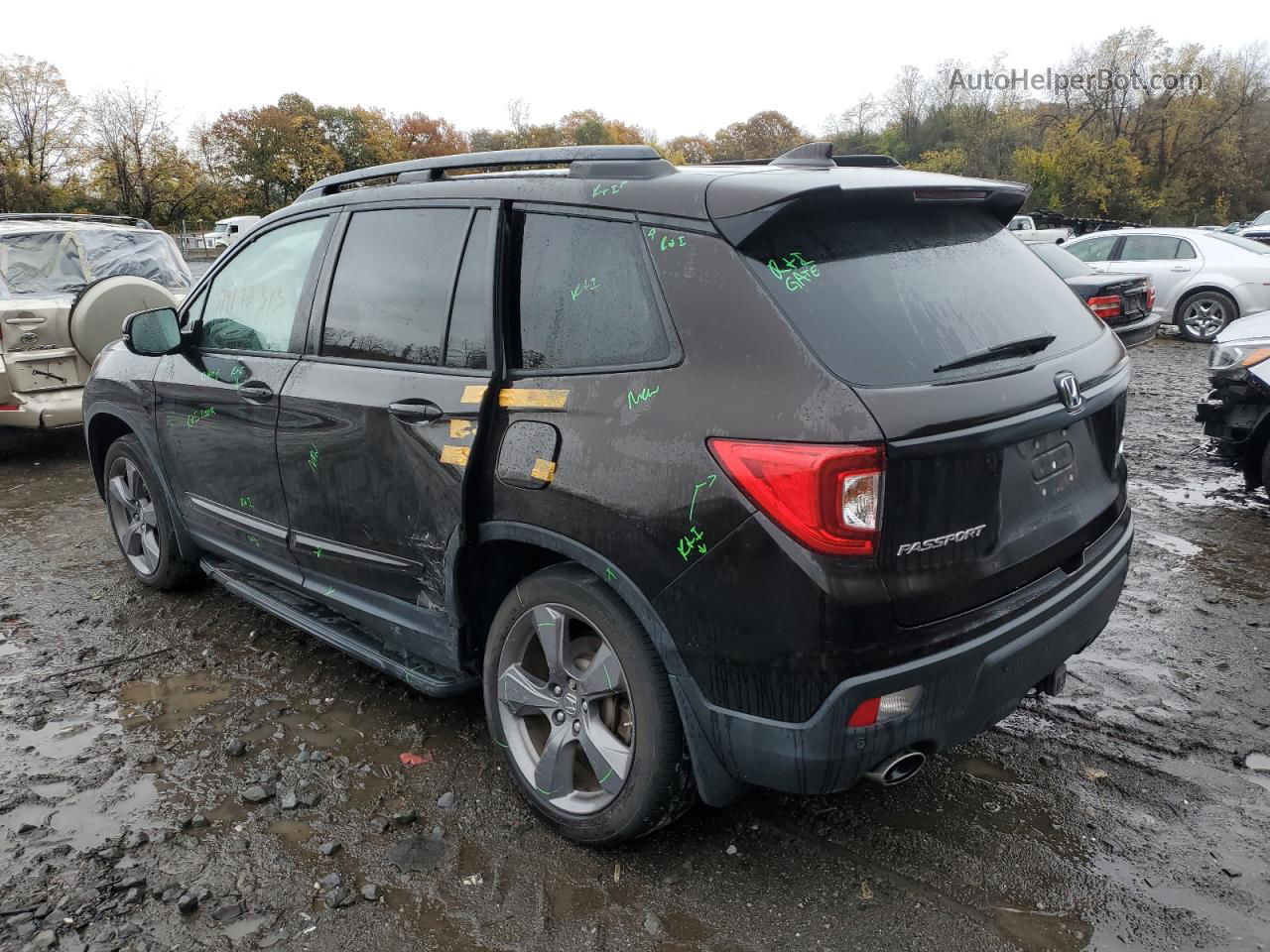 2019 Honda Passport Touring Black vin: 5FNYF8H91KB030356