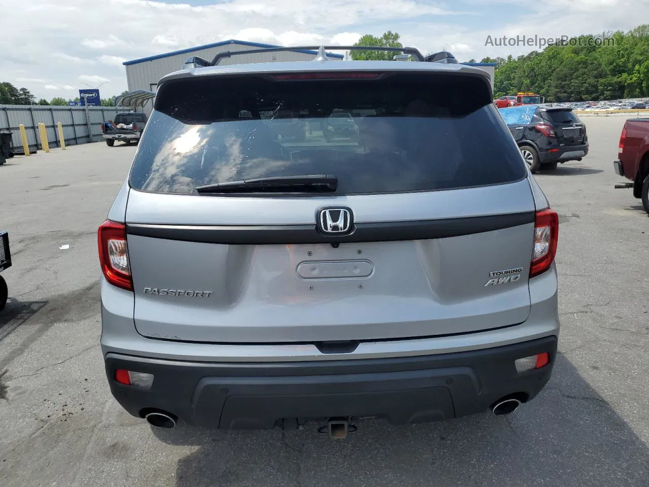 2019 Honda Passport Touring Silver vin: 5FNYF8H93KB024414