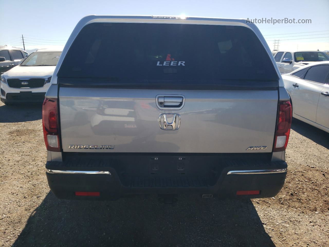 2020 Honda Ridgeline Rtl Silver vin: 5FPYK3F71LB006499