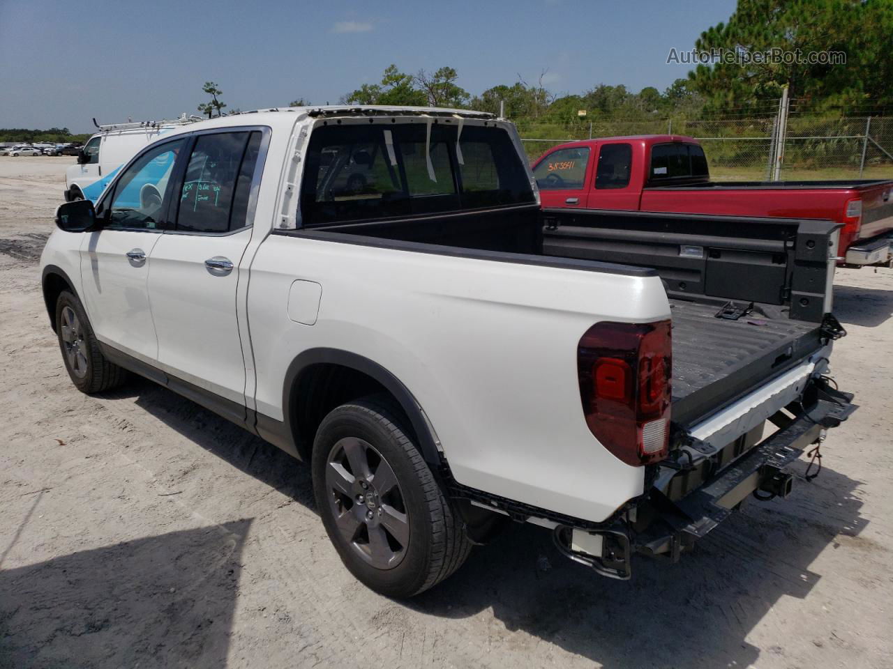 2020 Honda Ridgeline Rtl White vin: 5FPYK3F73LB023885